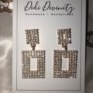 Gold mini diamond earrings